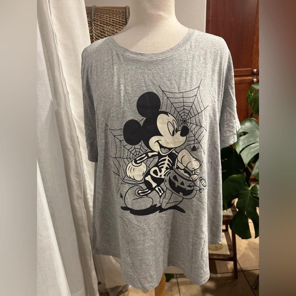 Disney Mickey Mouse Halloween Skeleton Spiderweb Graphic T Shirt Gray XL